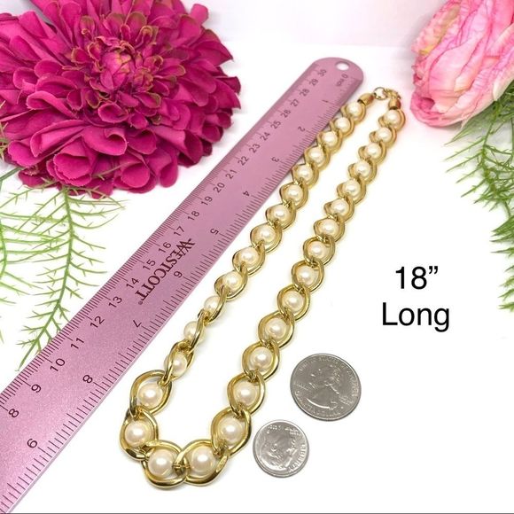 VINTAGE⚜️Golden Cultured Faux Pearl Chain Link Necklace - Picture 6 of 7